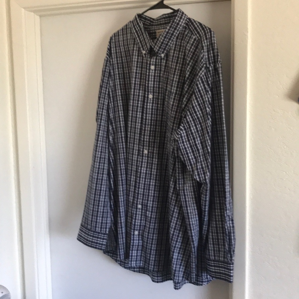 Wrinkle fighter dress shirt